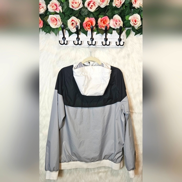 Nike Colorblock Athletic Jacket - Picture 5 of 6